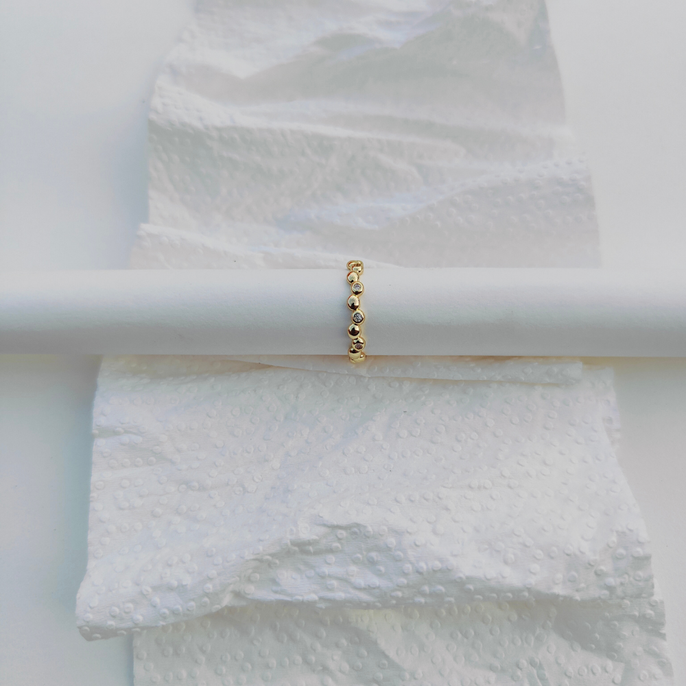 GOLDEN DOTS RING