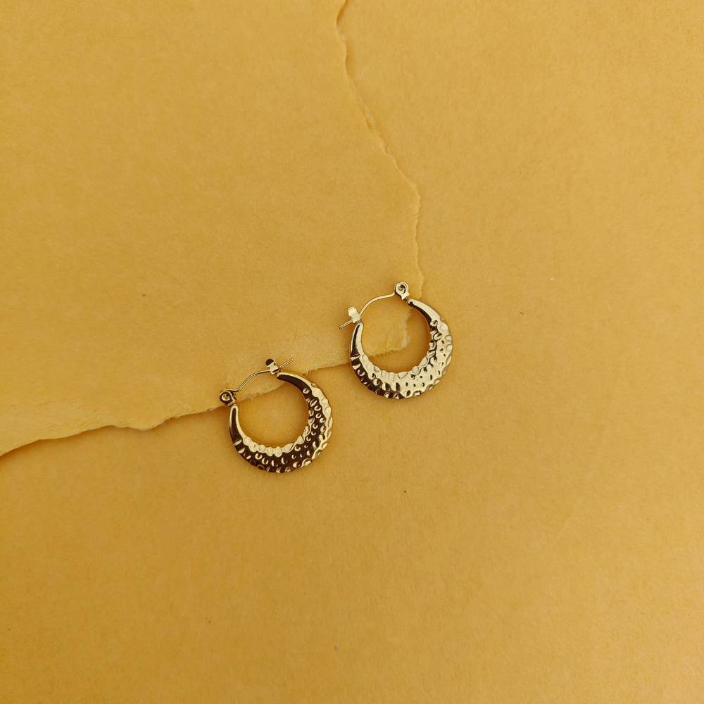 GOLDEN CRATER HOOPS