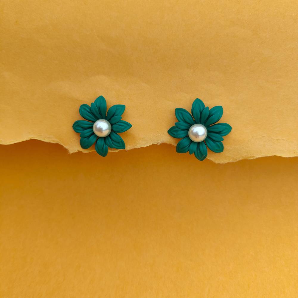 PETAL POP EARRINGS