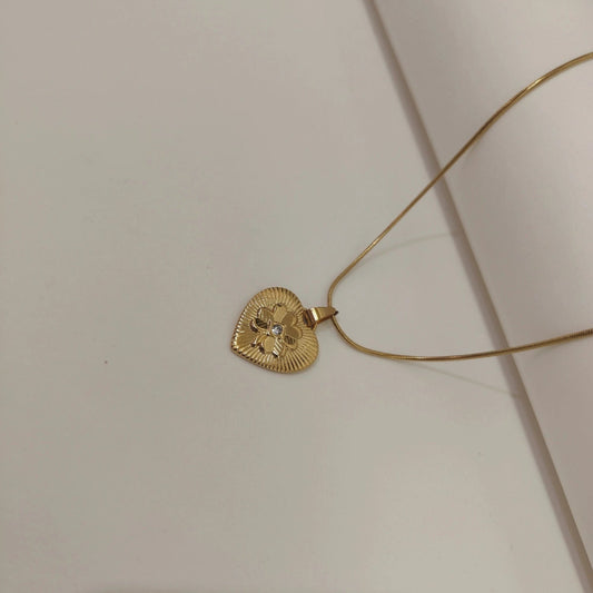 4 LEAF CLOVER HEART PENDANT NECKLACE | JP-NK-0023 | ANTI TARNISH | JALPARI