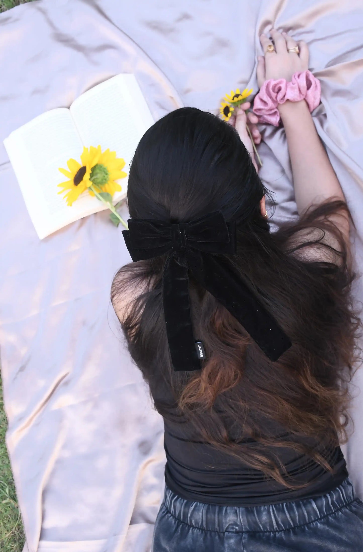 BOW WITH LONG TAIL | VELVET FABRIC