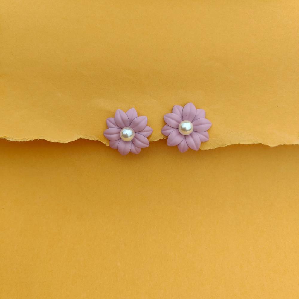 PETAL POP EARRINGS