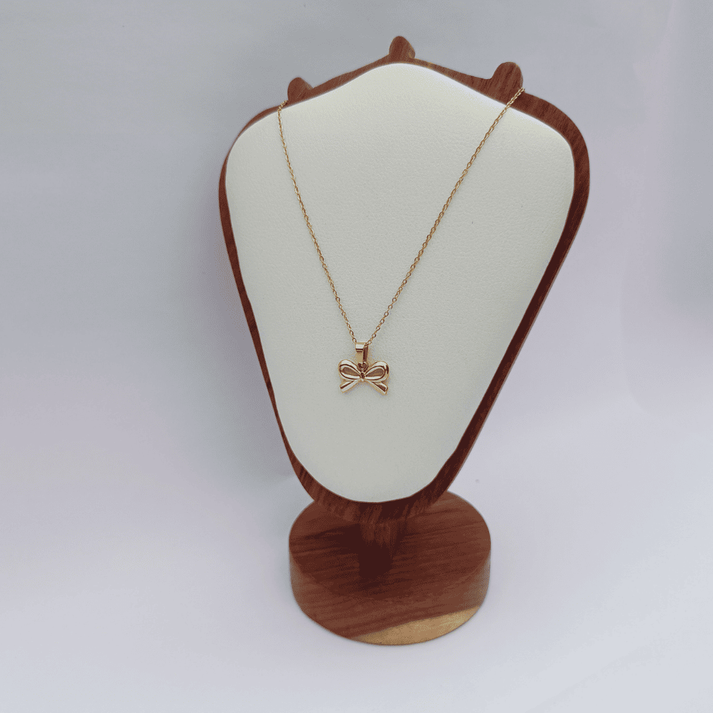 BOW CHARM NECKLACE