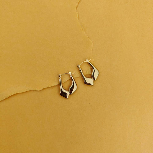 BOLD WAVE HOOPS