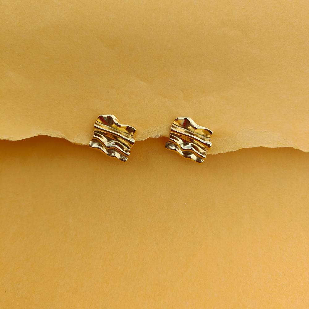 CRINKLED STATEMENT EARRINGS