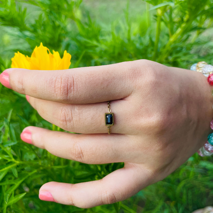 DARK ELEGANCE BRACELET RING