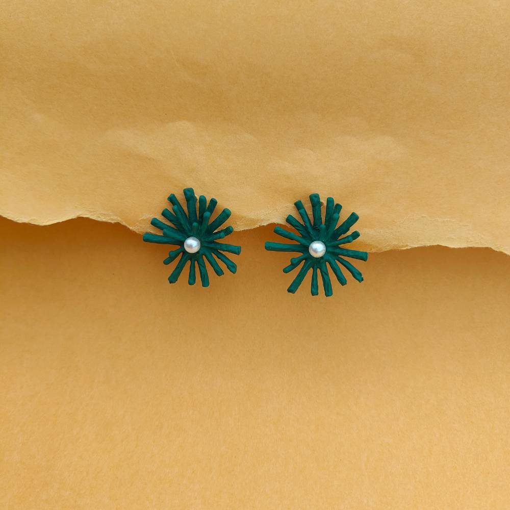 PETAL POP EARRINGS