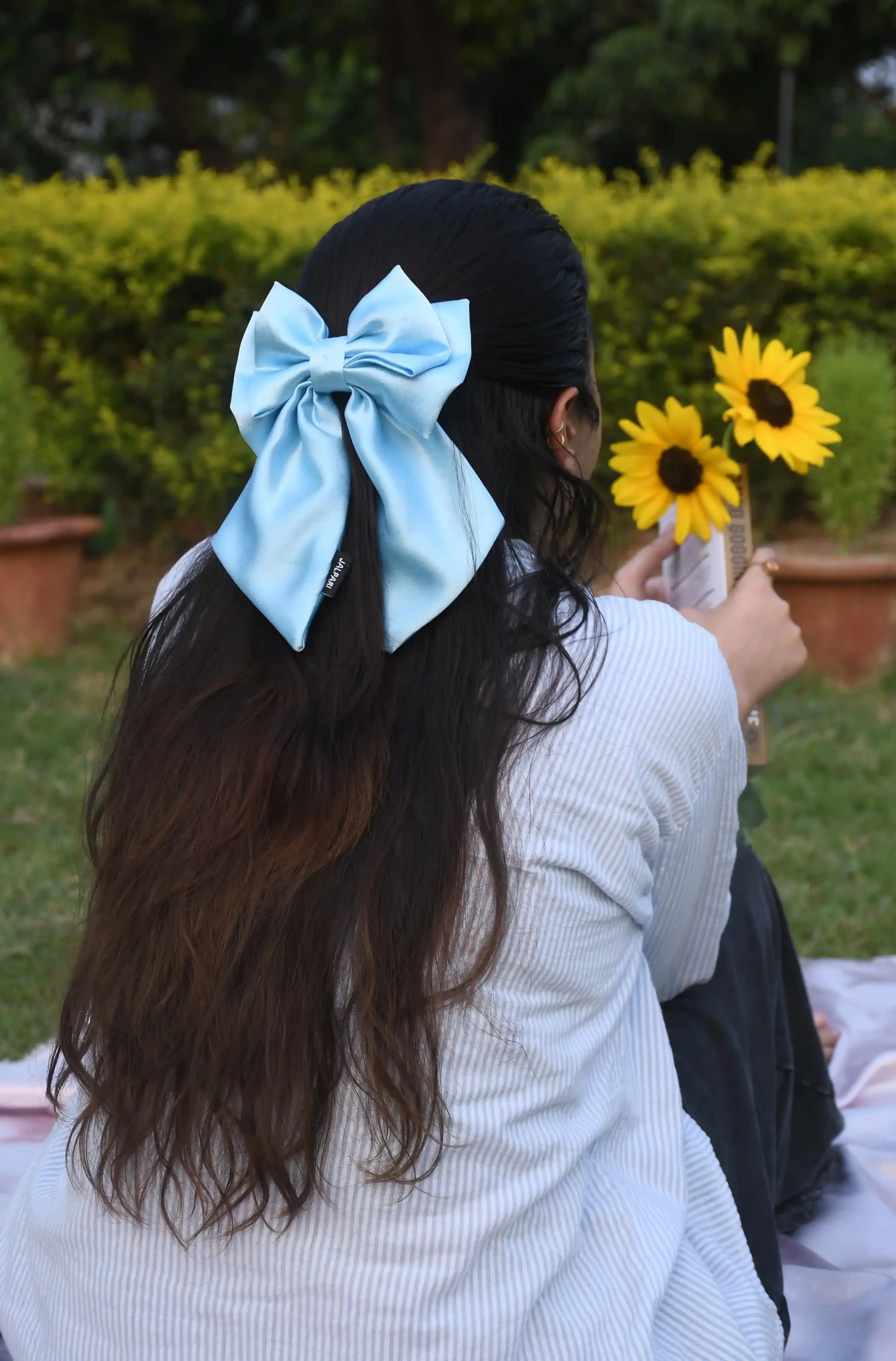 BIGGIE BOWS SKYBLUE SATIN FABRIC