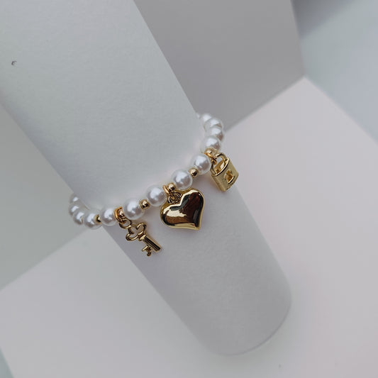 LOCKED IN LOVE BRACELET