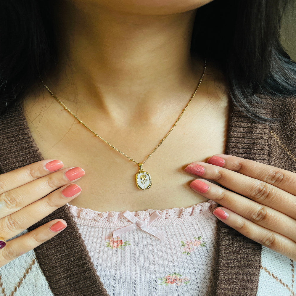 OVAL ENAMEL ROSE NECKLACE | JP-NK-0013 | ANTI TARNISH | JALPARI