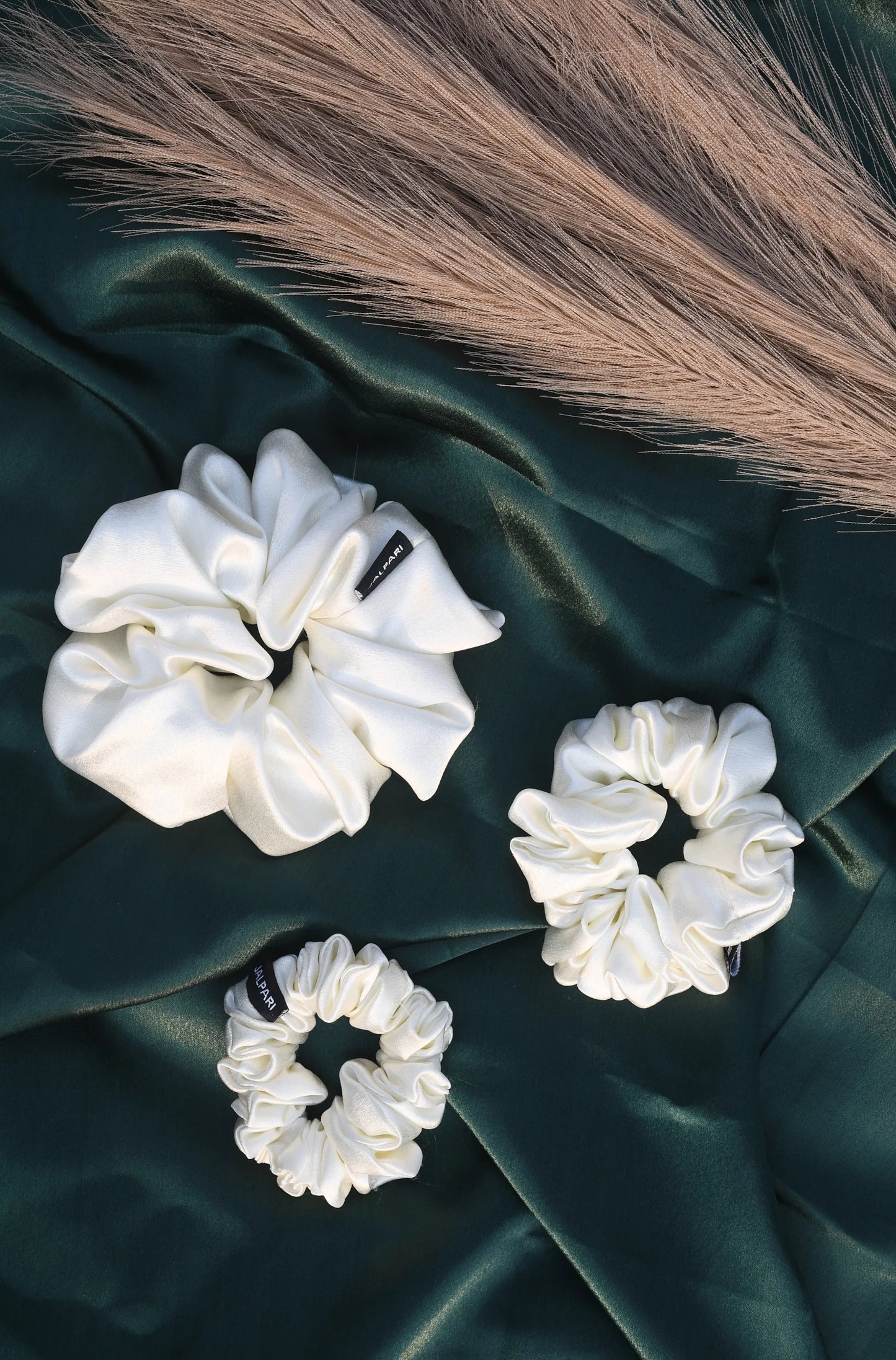 SCRUNCHIE |  OFF-WHITE COLOUR  | SATIN FABRIC