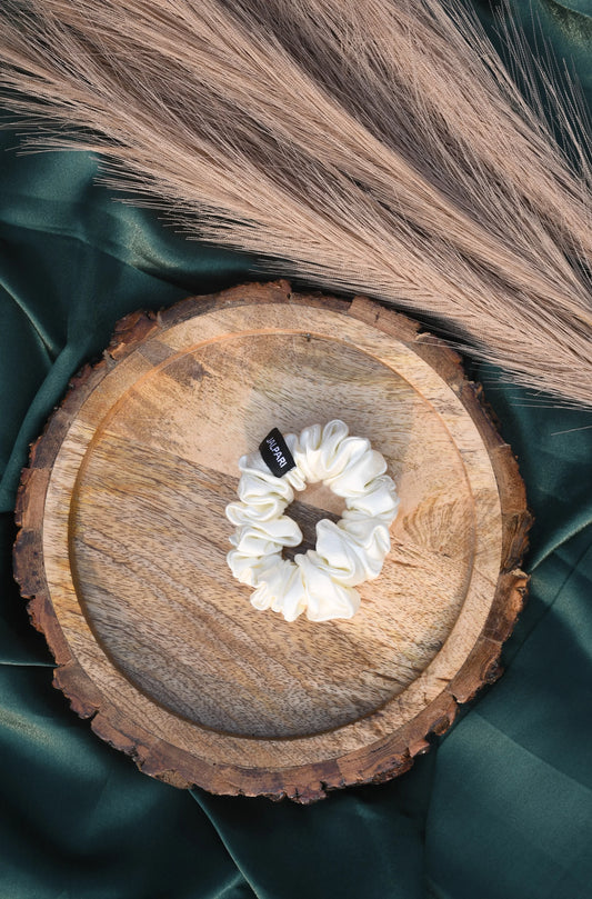 SCRUNCHIE |  OFF-WHITE COLOUR  | SATIN FABRIC